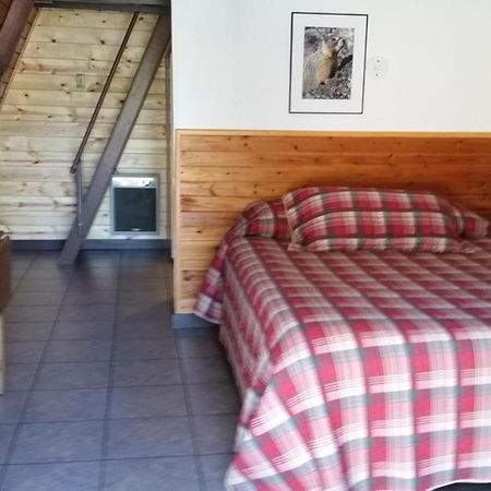 Aspen Inn Fort Klamath Buitenkant foto