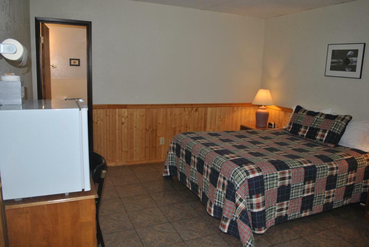 Aspen Inn Fort Klamath Buitenkant foto