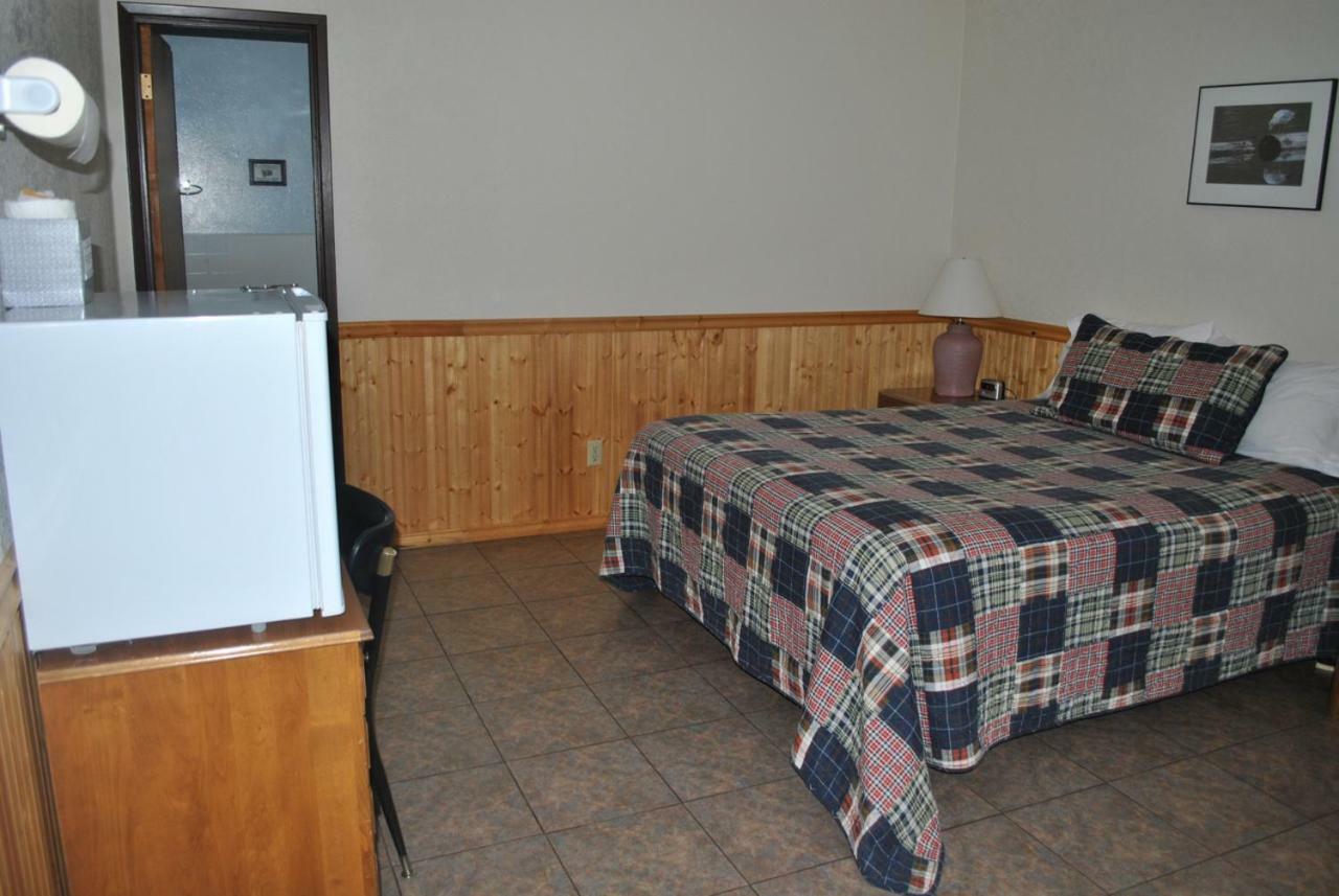 Aspen Inn Fort Klamath Buitenkant foto