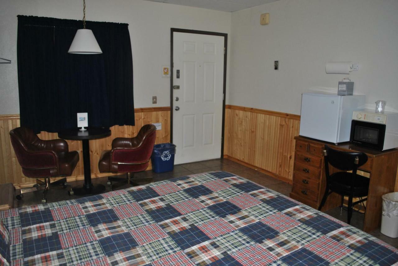 Aspen Inn Fort Klamath Buitenkant foto