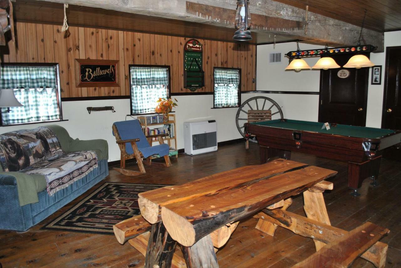 Aspen Inn Fort Klamath Buitenkant foto
