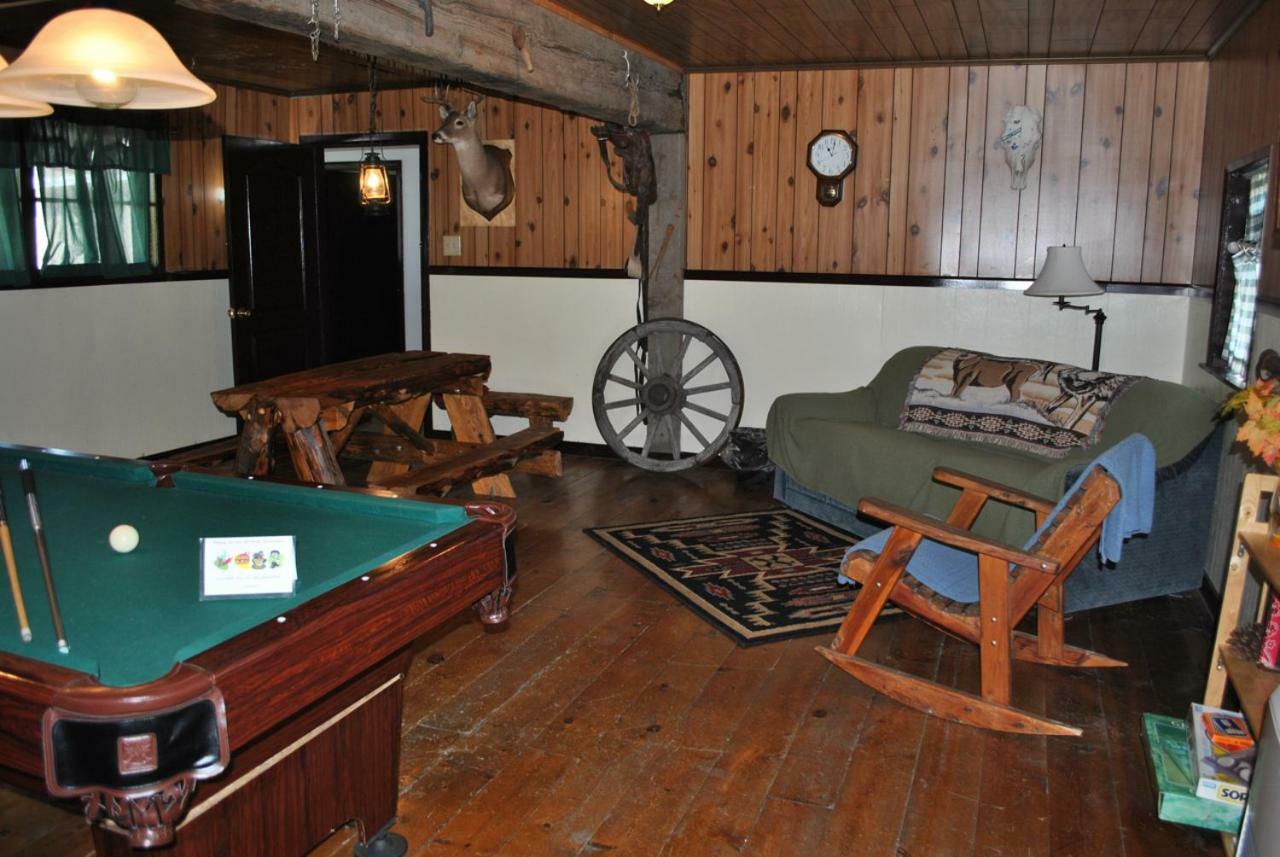 Aspen Inn Fort Klamath Buitenkant foto